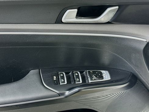 Used 2025 Kia K5 LXS image 15