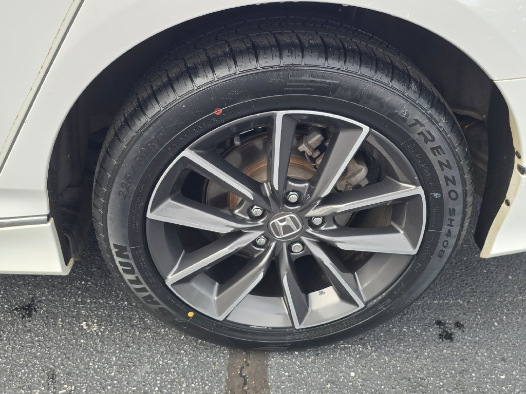 Used 2021 Honda Accord EX-L image 12