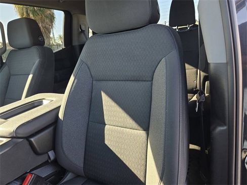 Used 2023 Chevrolet Silverado 1500 Custom image 17