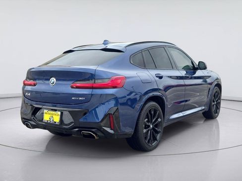 Used 2022 BMW X4 xDrive30i w/ M Sport Package 2 AWD/4WD image 5