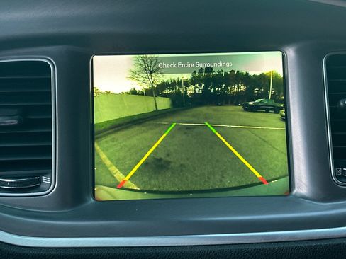 Used 2019 Dodge Charger R/T image 28