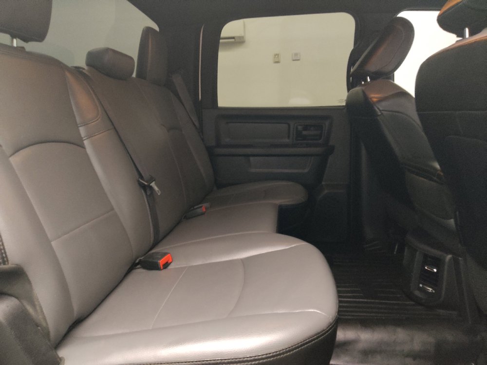 Used 2022 RAM 2500 Tradesman w/ Chrome Appearance Group AWD/4WD image 19