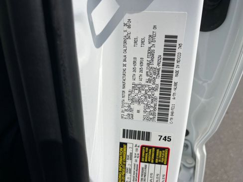 Used 2024 Toyota Tacoma TRD Sport image 65