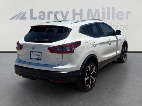 Used 2022 Nissan Rogue Sport SL w/ Premium Package FWD image 5