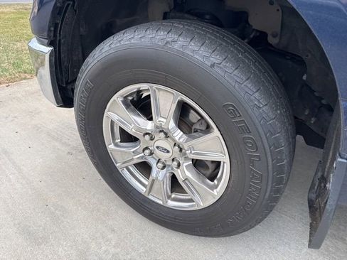 Used 2016 Ford F150 XLT w/ Equipment Group 302A Luxury image 5