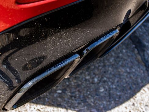 Used 2024 Mercedes-Benz AMG GT 63 image 9