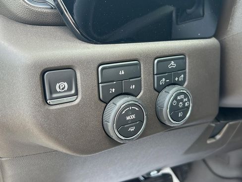 New 2026 Chevrolet Silverado 3500 LT w/ Convenience Package image 13