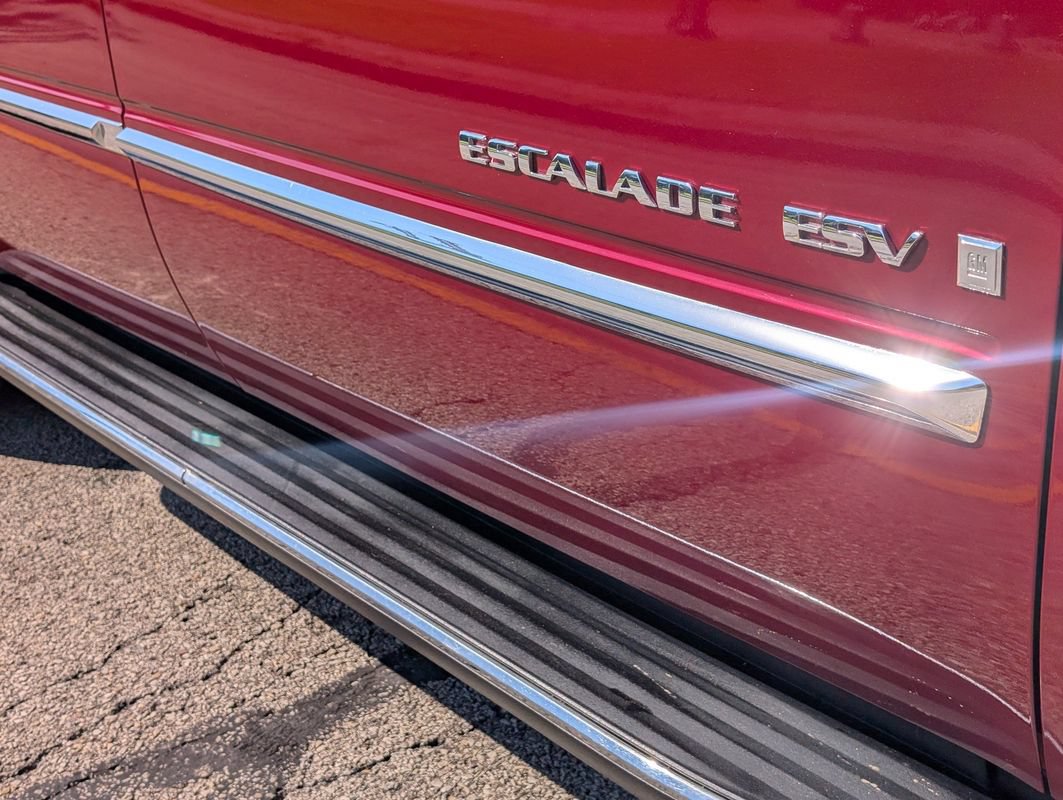 Used 2008 Cadillac Escalade ESV AWD image 21