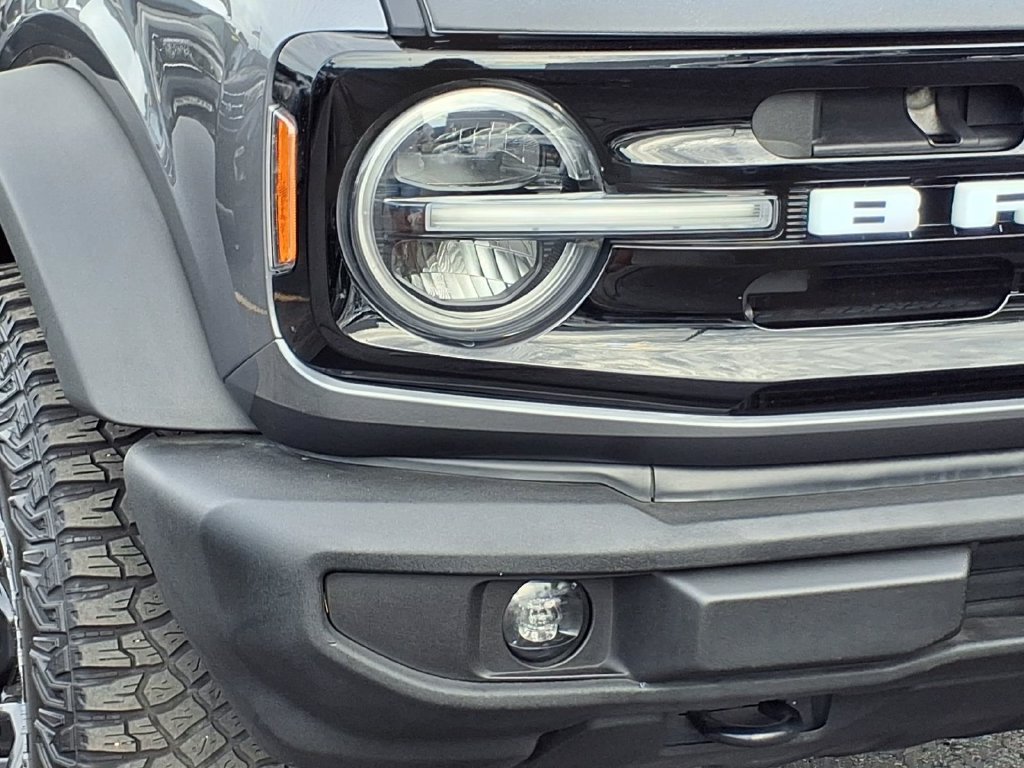 Certified 2023 Ford Bronco Outer Banks w/ Sasquatch Package AWD/4WD image 39