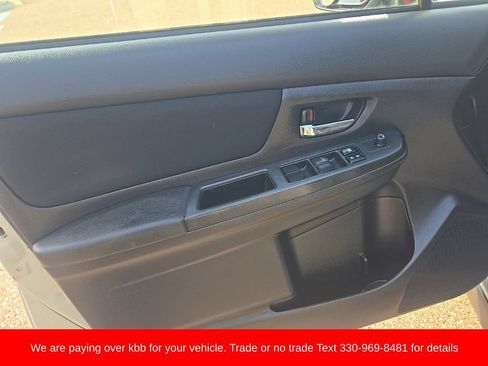 Used 2013 Subaru Crosstrek 2.0i Premium AWD/4WD image 11