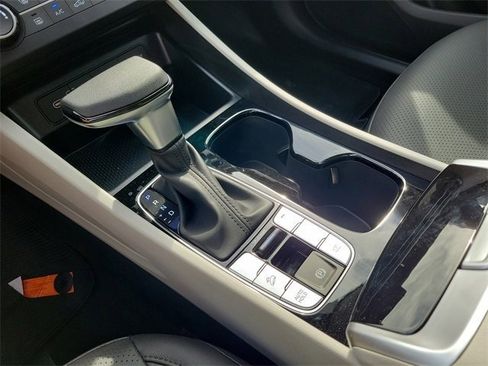 New 2025 Hyundai Tucson SE image 12