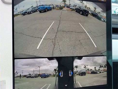 Used 2022 Tesla Model Y Performance image 12