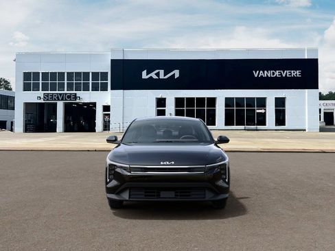 New 2026 Kia K4 FWD image 2