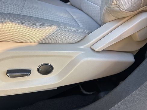 Used 2018 Ford Explorer FWD image 20