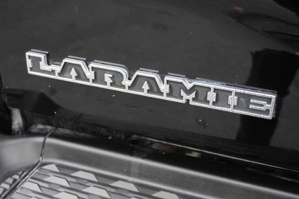 Used 2025 RAM 2500 Laramie w/ Sport Appearance Package AWD/4WD image 17
