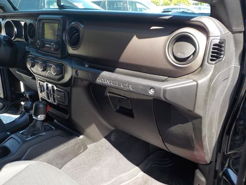 Used 2020 Jeep Wrangler Unlimited Sport S AWD/4WD image 26