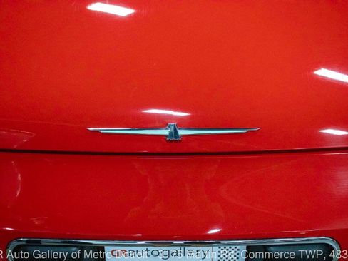 Used 2002 Ford Thunderbird Deluxe image 28