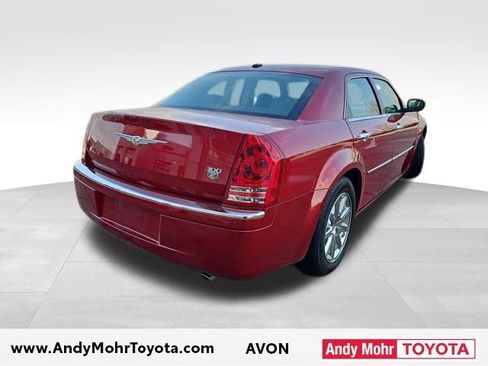 Used 2009 Chrysler 300 C w/ Luxury Group II image 6