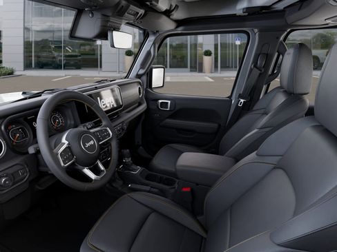 New 2025 Jeep Wrangler Unlimited Sahara w/ Technology Group AWD/4WD image 44