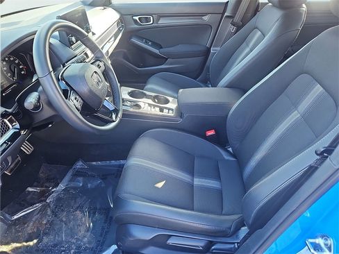Used 2025 Honda Civic Sport image 26