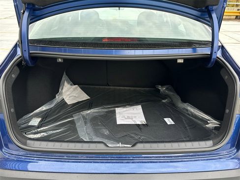 New 2025 Kia K4 LXS image 5