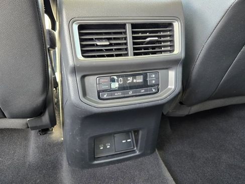 Certified 2024 Volkswagen Atlas SEL Premium R-Line image 15