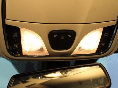 Used 2017 Jeep Cherokee Limited image 26