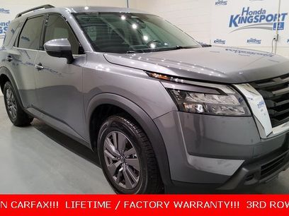 Used 2024 Nissan Pathfinder SV
