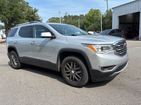 Used 2019 GMC Acadia SLT FWD image 1