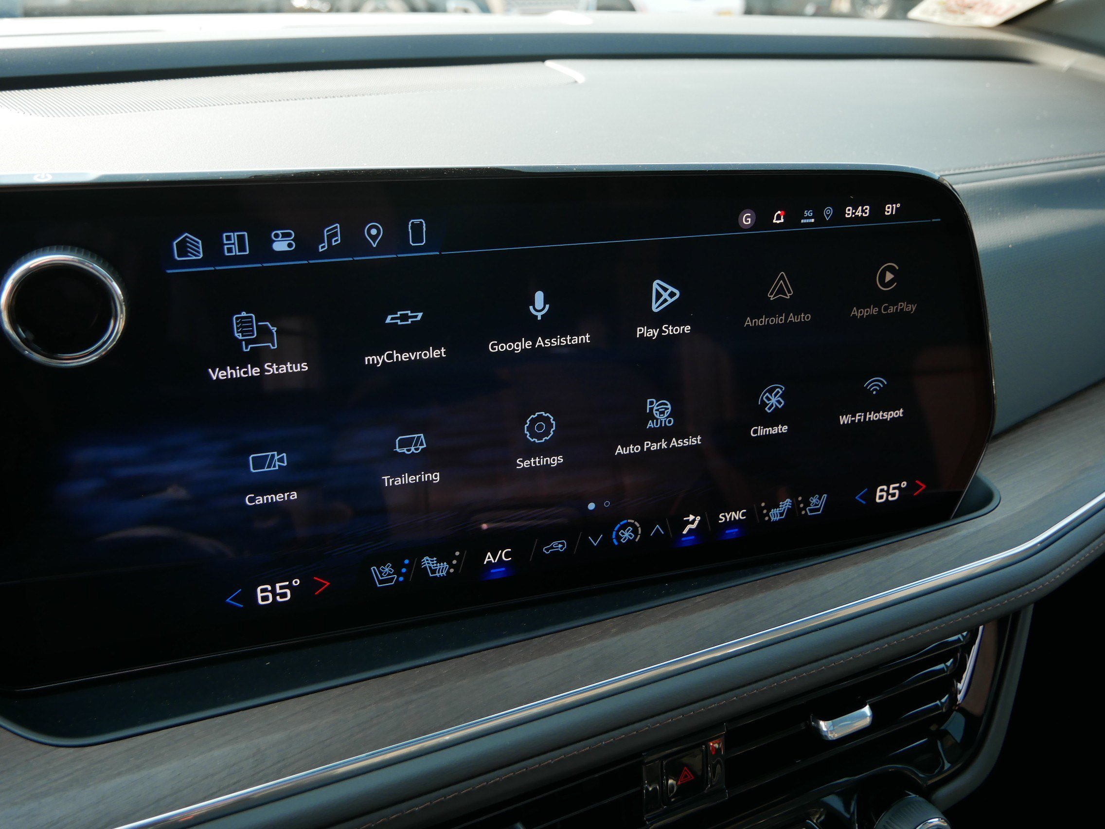 New 2026 Chevrolet Tahoe High Country AWD/4WD image 16