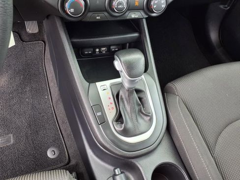 Used 2020 Kia Forte LXS image 23