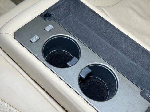 Used 2005 Lexus LS 430 RWD image 22