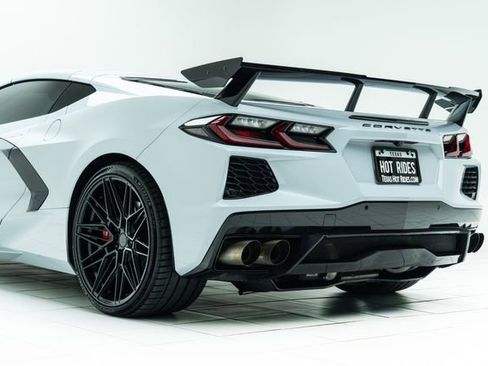 Used 2024 Chevrolet Corvette Stingray Preferred Cpe w/ Z51 Performance Package RWD image 21