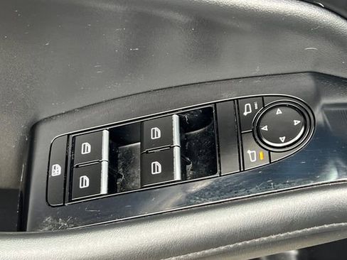 Used 2021 MAZDA MAZDA3 s image 12