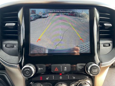 Used 2022 RAM 2500 Laramie w/ Body Color Bumper Group image 40