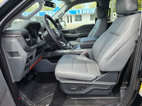 New 2025 Ford F150 Lightning Flash AWD/4WD image 15