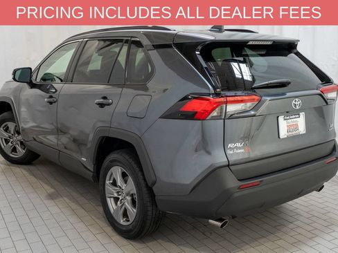 Certified 2025 Toyota RAV4 LE AWD/4WD image 3