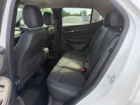 Used 2024 Buick Encore GX Preferred FWD image 9