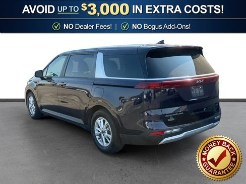 Used 2022 Kia Carnival LX FWD image 4