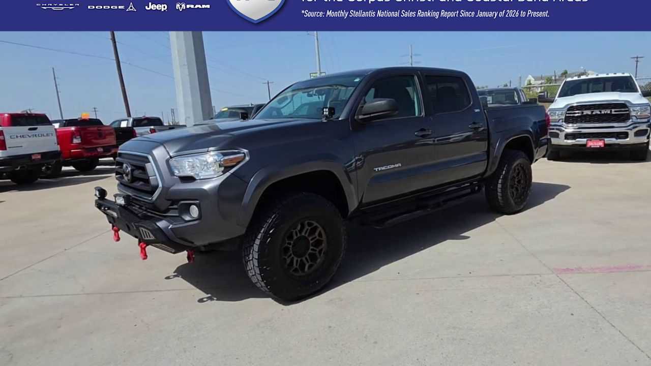 Used 2023 Toyota Tacoma SR5 AWD/4WD image 4
