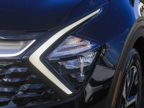 Used 2023 Kia Sportage EX image 6