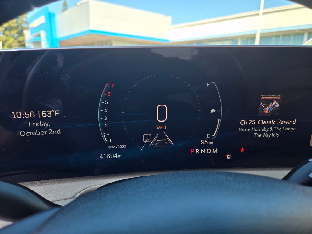 Certified 2025 Cadillac XT4 Premium Luxury FWD image 18