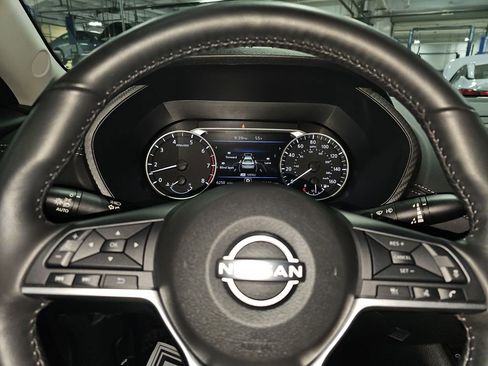 Used 2025 Nissan Sentra SV w/ All-Weather Package image 35