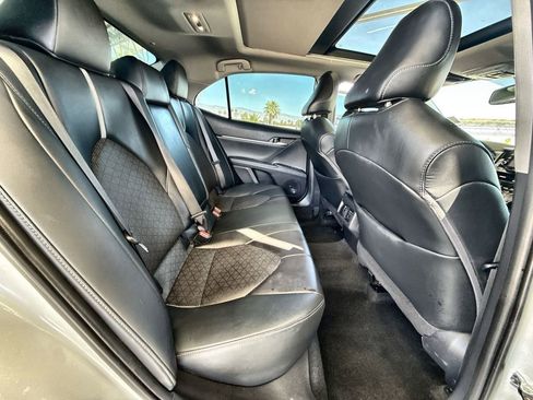 Used 2022 Toyota Camry XSE image 19