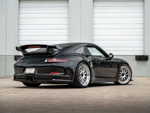 Used 2014 Porsche 911 GT3 RWD image 3
