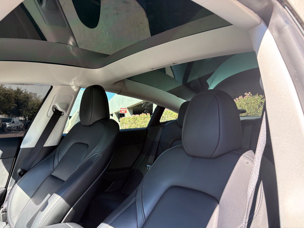 Used 2023 Tesla Model 3 Standard Range RWD image 9