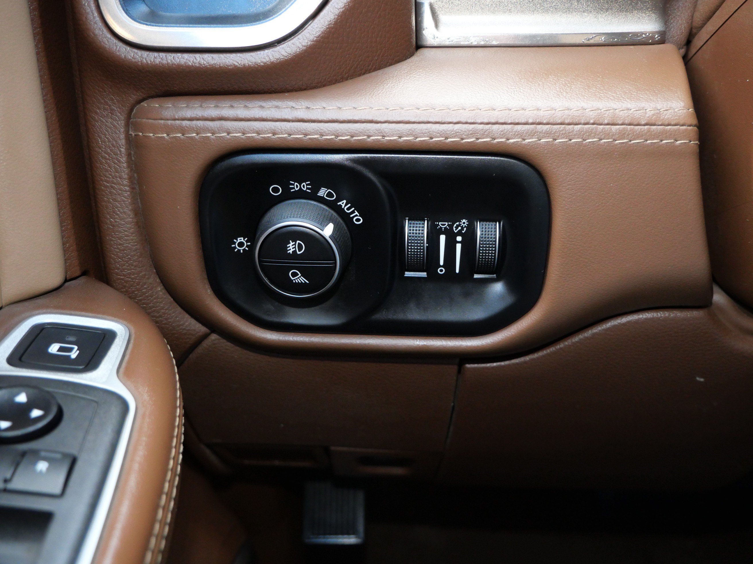 Used 2021 RAM 3500 Limited AWD/4WD image 27