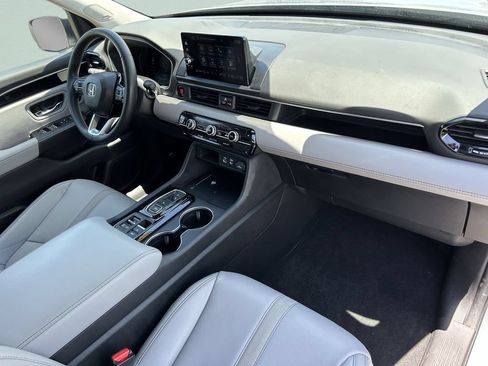 Used 2023 Honda Pilot Touring image 15