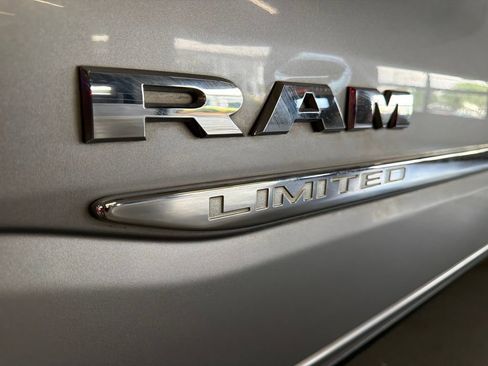 Used 2022 RAM 1500 Limited w/ Body Color Bumper Group AWD/4WD image 15