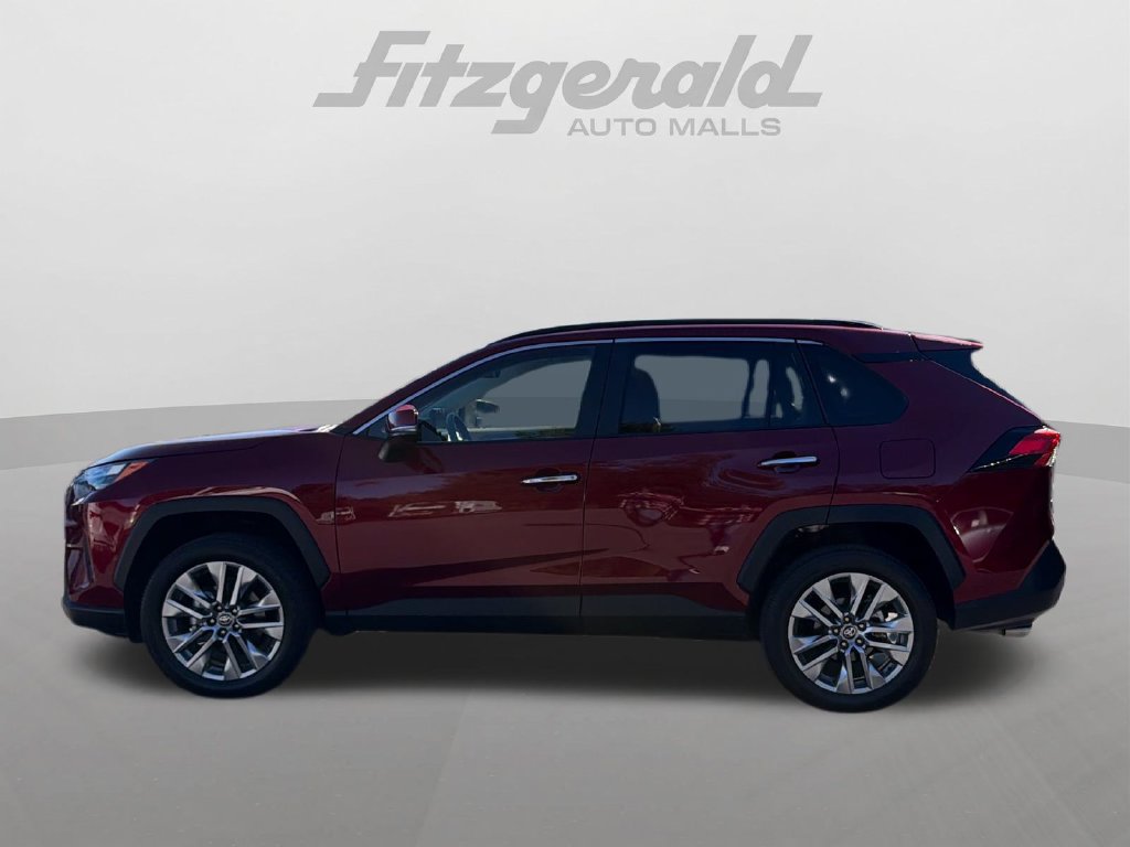 Used 2025 Toyota RAV4 Limited w/ Advanced Technology Package AWD/4WD image 5